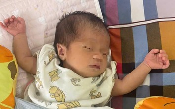 Bé gái sơ sinh bị bỏ rơi bên đường cùng lá thư nhờ nuôi giúp