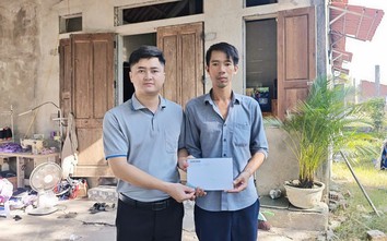 Nữ sinh ở Huế mắc bệnh nặng nhận được sự sẻ chia của bạn đọc Báo Sức khỏe và Đời sống
