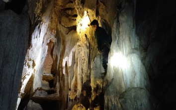 Phát hiện hang động nguyên sơ giữa rừng nguyên sinh ở Nghệ An