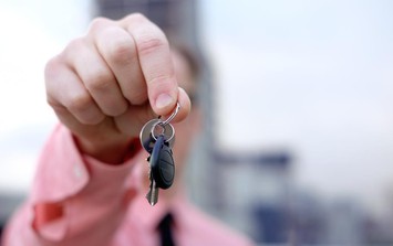 Cho chồng cũ thuê nhà, vợ phải "khóc thét" khi nhận lại