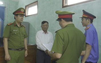Nguyên Chủ tịch xã ở Quảng Bình bị khởi tố