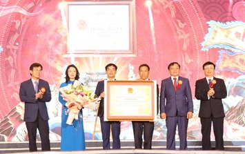 Mười năm tổ chức 1 lần, lễ hội đền Nguyễn Cảnh Hoan nhận Di sản văn hóa phi vật thể quốc gia