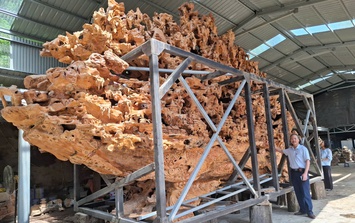 Non bộ 'Cội nguồn' tôn vinh văn hóa dân tộc và vừa xác lập Kỷ lục Việt Nam