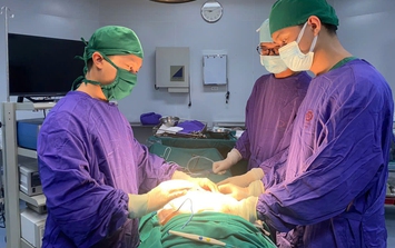 Người đàn ông suýt chết vì thoát vị bẹn, thừa nhận một sai lầm nhiều người Việt mắc phải