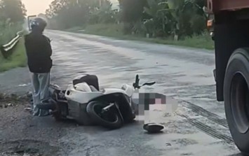 Sụp ổ gà trên quốc lộ, người đàn ông bị ô tô cán tử vong tại chỗ