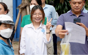 Hà Nội tính thi lớp 10 muộn: Học sinh, phụ huynh áp lực và ngóng chờ môn thi