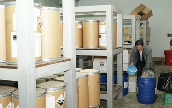 Bộ Y tế hỗ trợ kịp thời thuốc, hoá chất giúp các tỉnh khu vực miền Trung ứng phó, khắc phục hậu quả mưa lũ