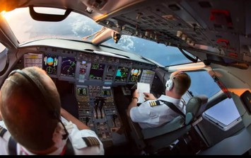 Phi công có được ngủ trên chuyến bay không: Câu trả lời của chuyên gia khiến triệu người bất ngờ