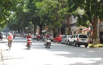 Tin sáng 1/12: 13 học sinh nhập viện sau vụ xe công nông trôi dốc mất kiểm soát; vì sao mùa đông miền Bắc có nhiệt độ ban ngày cao gấp 3 lần ban đêm?