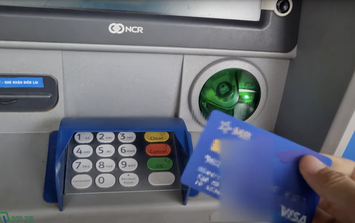 Ngân hàng thu phí tài khoản không đủ số dư: Giảm tài khoản 'rác' hay hệ quả từ áp lực KPI khiến hàng triệu tài khoản 'nằm chết'?