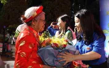 Những đối tượng này sẽ nhận được hơn 1,16 triệu suất quà Hà Nội dự kiến tặng dịp Tết Nguyên đán Bính Ngọ 2026