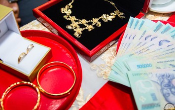 Biết nguồn gốc số tiền sính lễ chú rể đưa, nhà gái huỷ hôn ngay lập tức