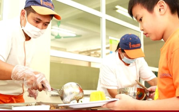 Hà Nội nghiên cứu miễn phí ăn trưa cho học sinh