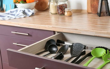 Cách bố trí tủ bếp hợp lý cho mọi căn bếp Việt