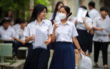 Điểm chuẩn lớp 10 trường chuyên 'hot' của TPHCM cao nhất là 33,75 điểm