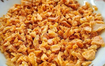 Mách bạn cách phi tỏi vàng ươm, giòn ngon, không lo bị đắng
