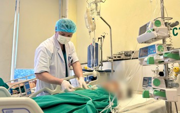 3 giờ 'căng não' cứu nam thanh niên không rõ danh tính bị tai nạn nguy kịch lúc rạng sáng
