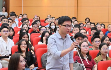 Video: Màn chọn chuyên ngành top 10 bác sĩ nội trú Đại học Y Hà Nội 2025 gây sốt mạng xã hội