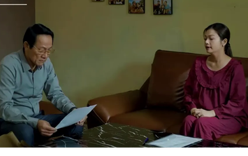 Không được vợ tha thứ, ông Phi (NSƯT Hoàng Hải) ký đơn ly hôn rồi ra ngoài sống cùng con riêng