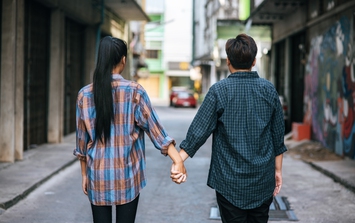 Mẹ chồng lộ bí mật ngoại tình chôn giấu hàng chục năm chỉ vì nghi con dâu trăng hoa