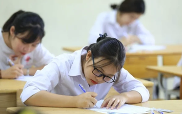 Danh sách 12 học sinh lớp 11 đạt thủ khoa kỳ thi học sinh giỏi lớp 12 THPT Hà Nội năm học 2026 - 2027