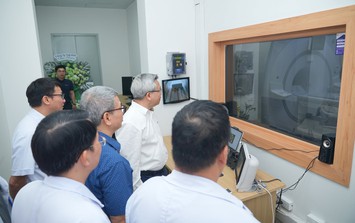 Bệnh viện E đưa hệ thống MRI 3.0 Tesla ứng dụng AI vào hoạt động