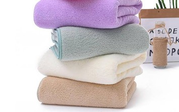 Sai lầm khi sử dụng khăn tắm nhiều người mắc phải 