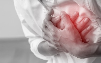 Người phụ nữ 59 tuổi phát hiện nhồi máu cơ tim từ dấu hiệu nhiều người bỏ qua