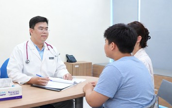 Khám sức khỏe trước khi đi du học, bé 14 tuổi bất ngờ phát hiện đái tháo đường do đột biến gen