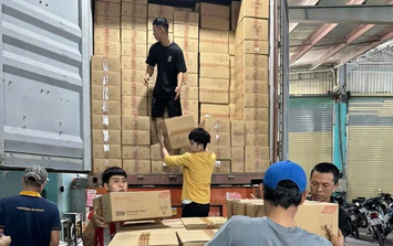 Sinh viên vật vã mưu sinh dịp Tết nguyên đán