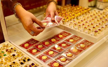 Lưu ý đặc biệt khi đi mua vàng ngày Vía Thần Tài, người mua tuyệt đối không mắc kẻo mất tiền, dính phạt