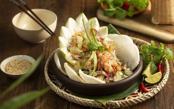 Chuyên gia nhắc nhở thực phẩm 'quen mặt' ngày Tết: Bày ra là vơi nhanh nhất bàn tiệc nhưng phải coi chừng