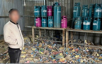 Hà Nội: Phát hiện, bắt giữ đối tượng sang chiết gas trái phép tại xã Ngọc Hồi
