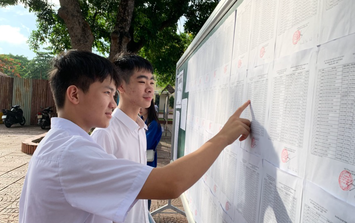 Hà Nội giảm tỉ lệ học sinh vào lớp 10 THPT công lập, lo ngại số lượng thí sinh dự thi tăng vọt