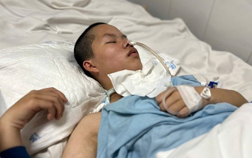 MS 1072: Xót xa gia cảnh của nữ sinh lớp 10 nguy kịch vì tai nạn, người mẹ nghèo mong phép màu cho con trở lại trường