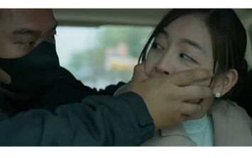 Con gái Thượng tướng bị bắt làm con tin