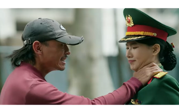 Khải Phong thuê người tấn công con gái Thượng tướng để đóng vai người hùng