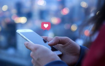 Người đàn ông cưới mẹ 6 con bất chấp phản đối, cuộc sống hiện tại khiến nhiều người bất ngờ