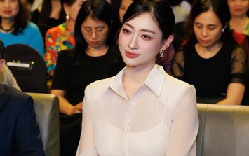 Sơ mi xuyên thấu thanh lịch, nổi bật như Lương Thùy Linh