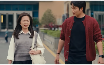 Đình Tú ghen tuông khi Ngọc Huyền cười 'tỏa nắng' với đối tác