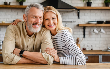 Phụ nữ tuổi 50 không sợ khổ, sợ nhất chồng làm điều này với mình