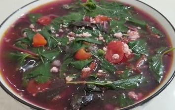 Loại rau mùa hè giàu sắt hơn thịt bò, dễ trồng quanh năm, nấu canh cực ngon được bán đầy chợ Việt