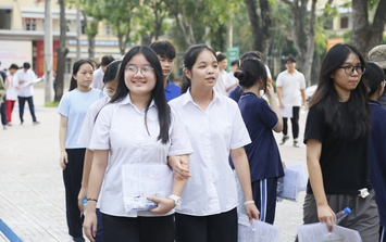 Hà Nội công bố gần 1.000 học sinh được tuyển thẳng vào lớp 10 trường công lập