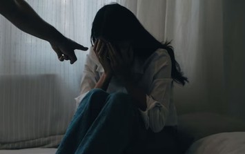 Người phụ nữ nhập viện sau khi bị chồng phát hiện chuyện ngoại tình