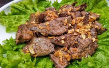 Ít người mua vì nghĩ không bổ, phần thịt lợn giá rẻ này lại giàu vitamin A và sắt, ăn đúng cách vừa ngon vừa bổ