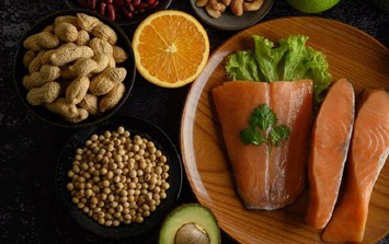 Uống omega-3 với gì để hấp thụ tốt nhất? 5 thực phẩm chuyên gia khuyên nên ăn cùng