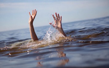 Tìm thấy thi thể nam thanh niên nhảy cầu ở Huế