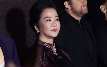 Thân thế người đóng 'mẹ ruột' Tăng Thanh Hà