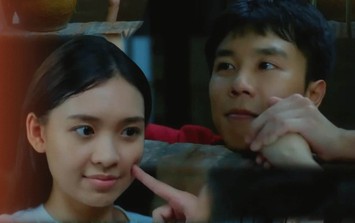 Khánh (Long Vũ) và Phương (Lưu Ly) bước vào tình yêu