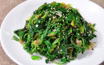 Loại rau được ví như rau trường thọ, làm hai món đơn giản này tốt cho người tuổi trung niên